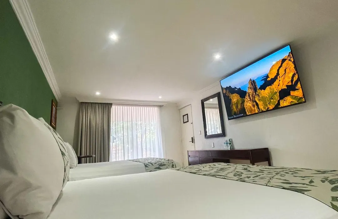 Villa Esmeralda-1